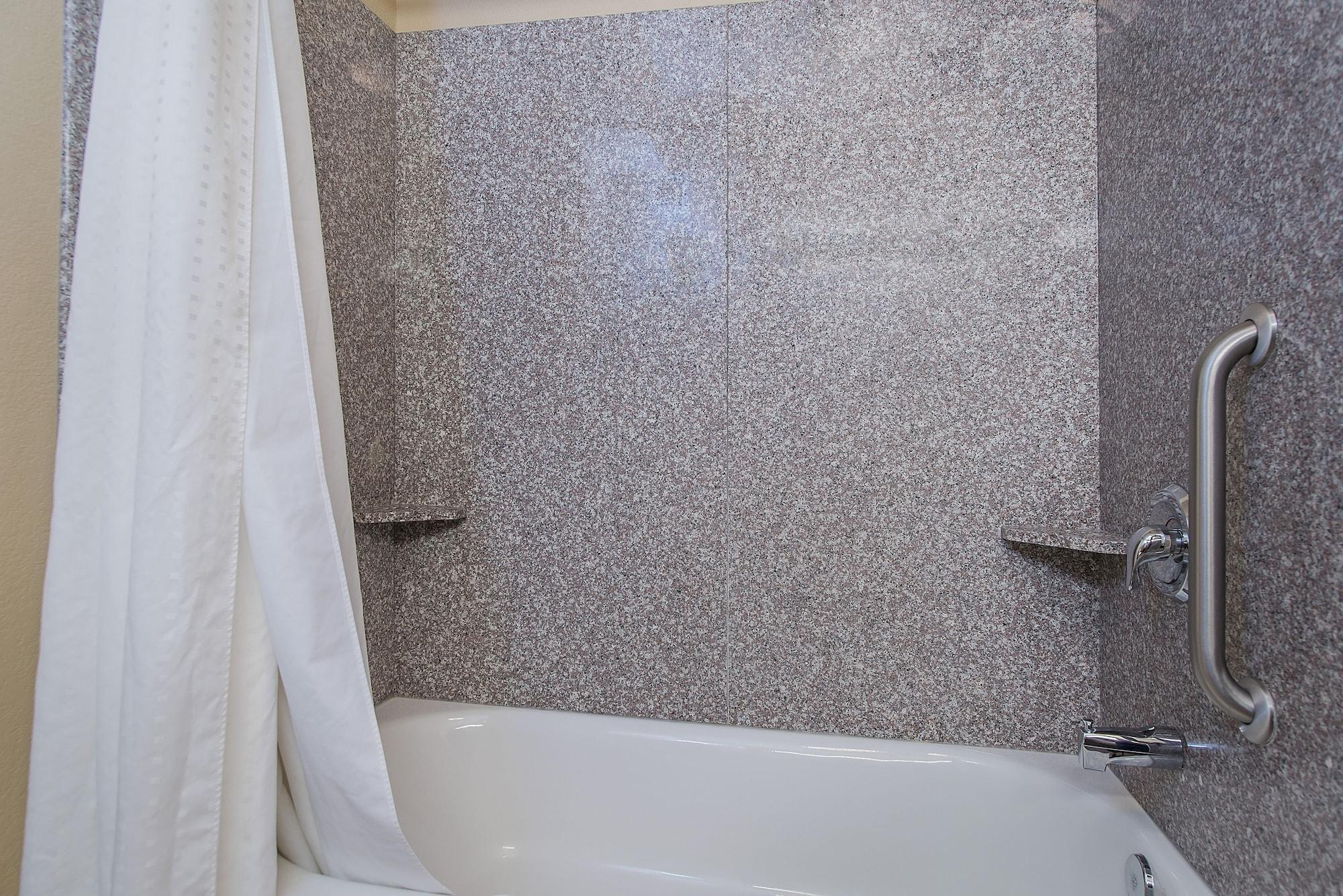 Baymont Inn & Suites By Wyndham Sturgis Esterno foto