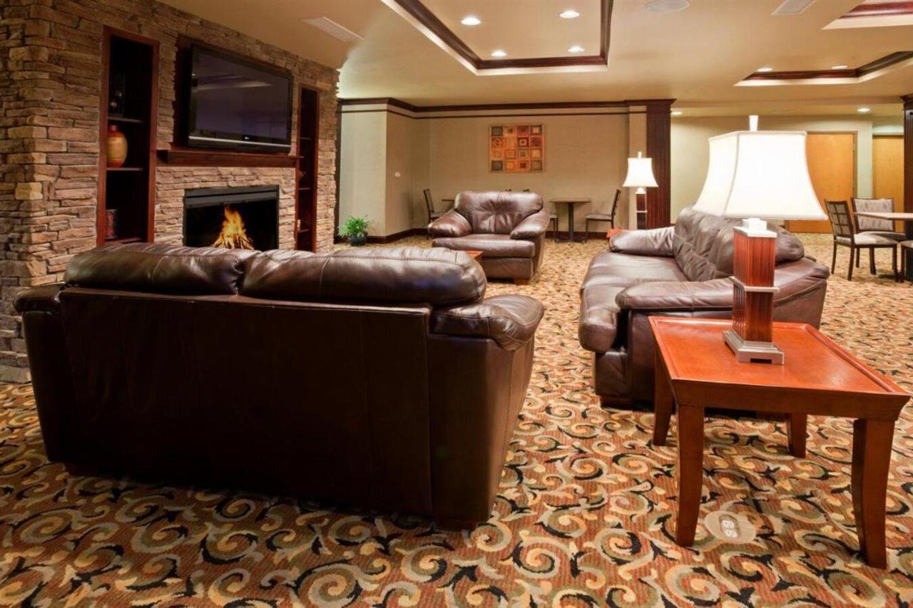 Baymont Inn & Suites By Wyndham Sturgis Esterno foto