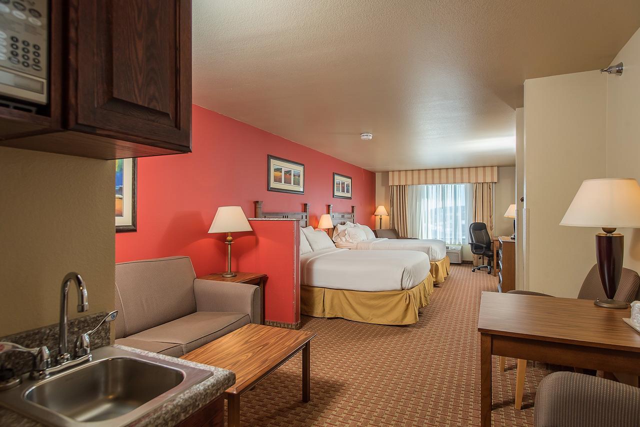 Baymont Inn & Suites By Wyndham Sturgis Esterno foto