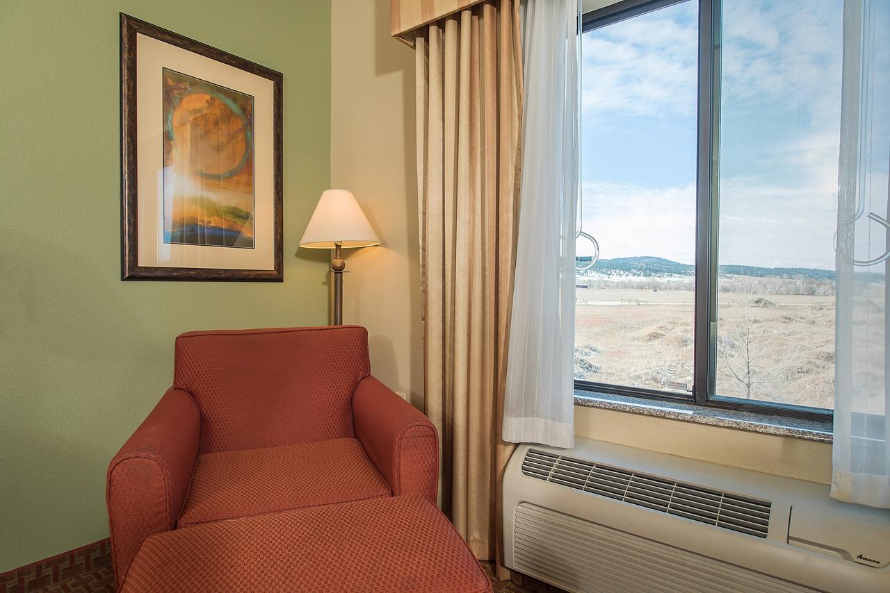 Baymont Inn & Suites By Wyndham Sturgis Esterno foto