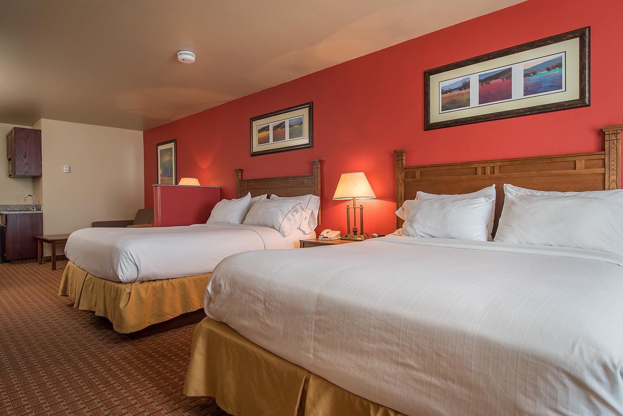 Baymont Inn & Suites By Wyndham Sturgis Esterno foto