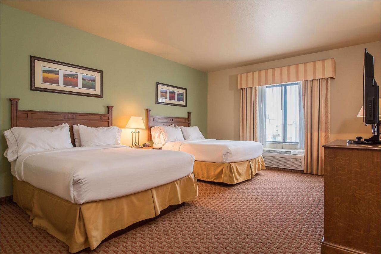 Baymont Inn & Suites By Wyndham Sturgis Esterno foto