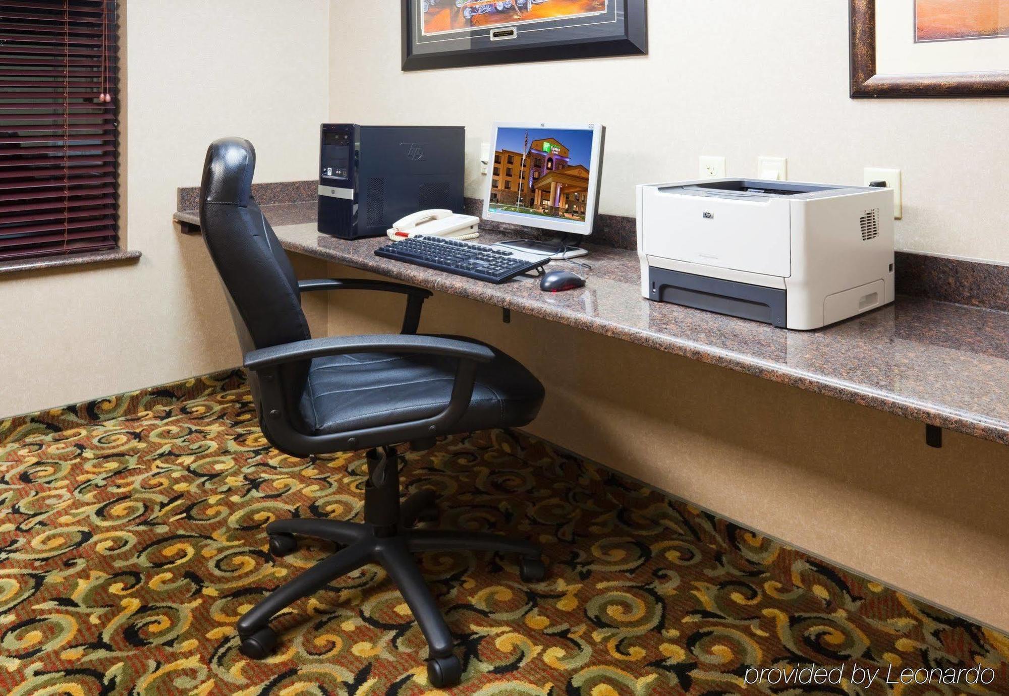 Baymont Inn & Suites By Wyndham Sturgis Esterno foto